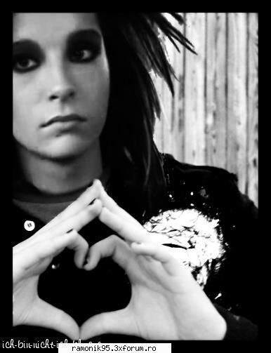 Bill kaulitz - iar umplem noi tot forumul - rock & th 4 ever