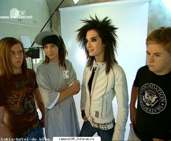 :rotfl:  :rotfl:  :rotfl:  :rotfl:  :rotfl: 


bill in plina actiune :) 
 :rotfl:  :rotfl:  :rotfl: