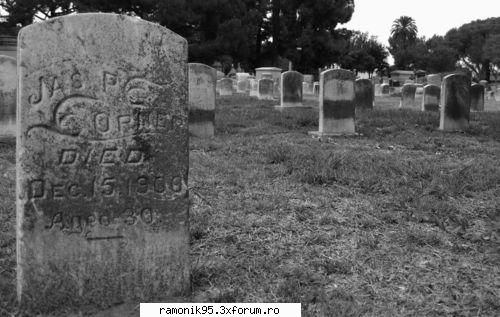 Vampires - hehehe vin cu prospaturi Prima este un cimitir - rock & th 4 ever