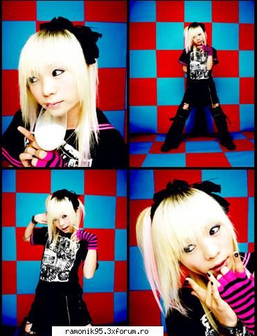 an cafe - muzik pe kre o kanta se num jrock....kre vine de - rock & th 4 ever