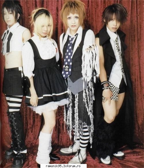 an cafe - aaa...scz pai le iau dp :) :) :) (majoritatea - rock & th 4 ever