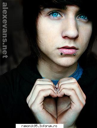pfuai... emo&gothic