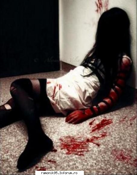 emo&gothic pai....o cum iti povesteam mess acele numy judec..ele imping fac asta.in timpul depresiei