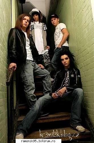 tokio hotel poza care pus-o mai sus, tommy seamana prieten de-al meu...si abia acum mi-am dat